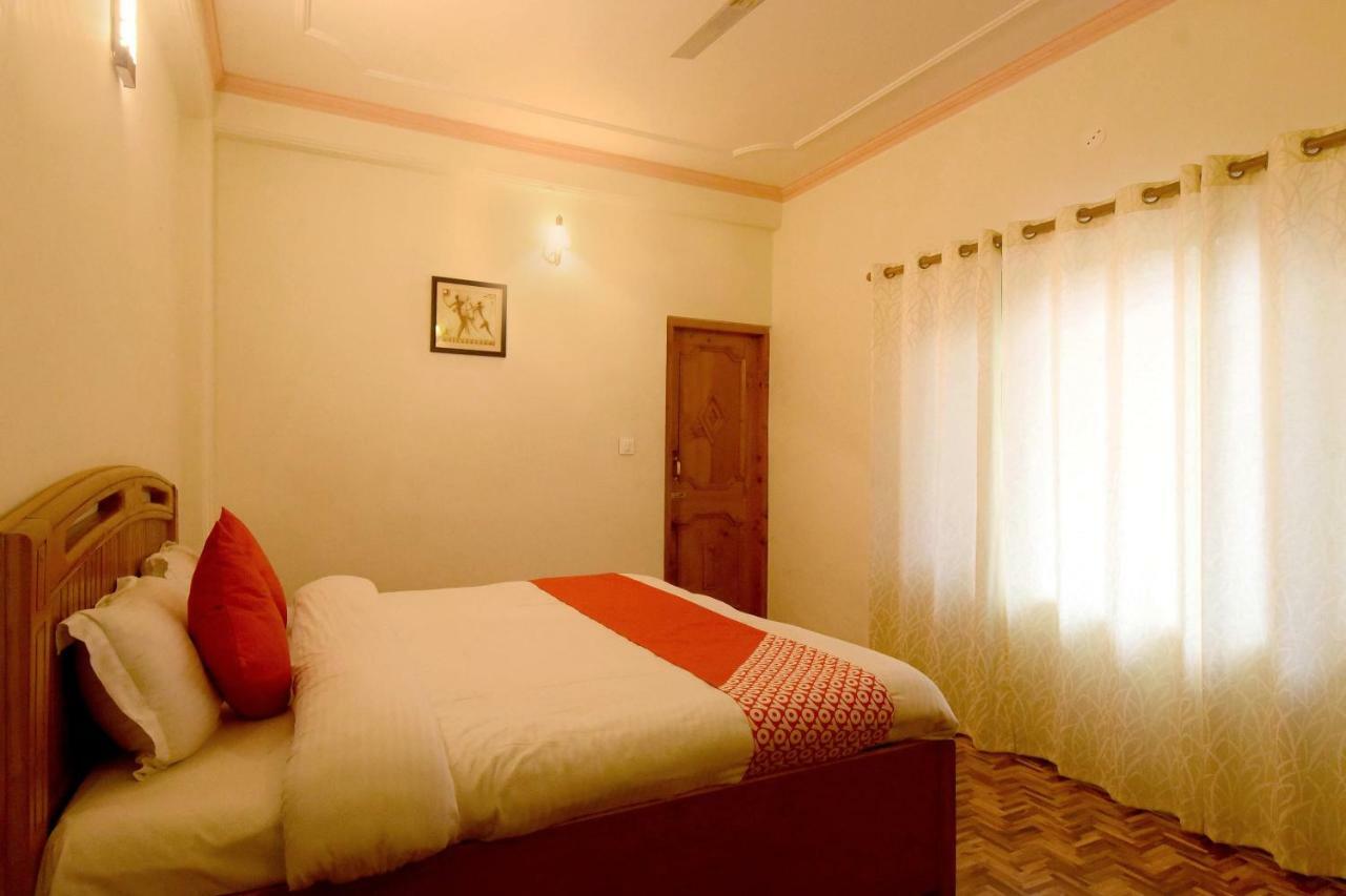 Oyo 7138 Acharya Cottage Манали Экстерьер фото